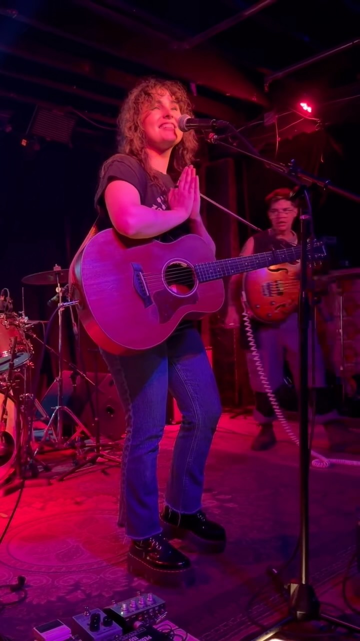 cute little clip that @rigbysummer got of us at the basement
#singersongwriter #americanamusic #newmusic #livemusic #livebandmusic