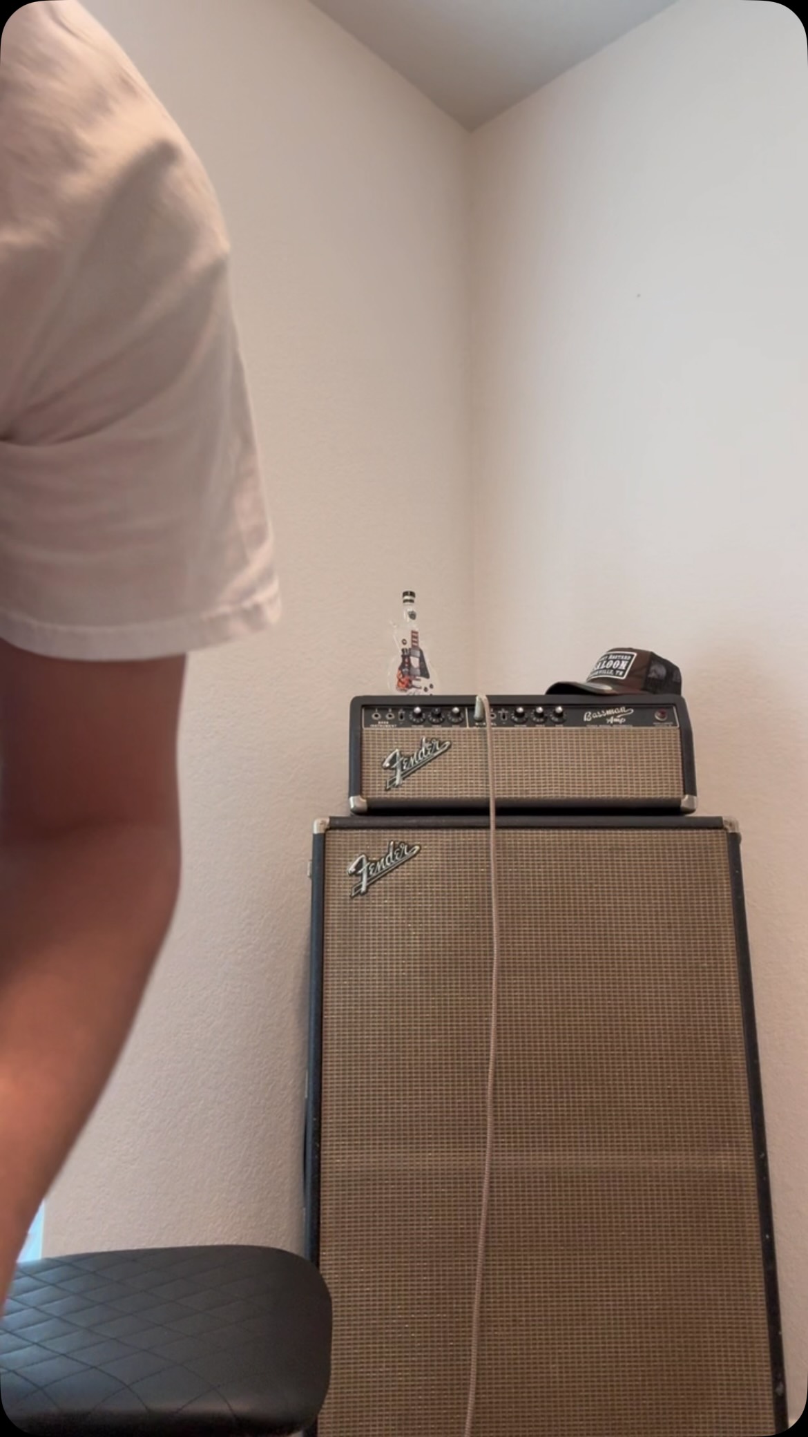 -
Quick video of my ‘67 Fender Bassman. 

Fun fact: my entire first album was recorded on this amp, as well as any electric on my first two EP’s. Handful of guitars, one amp. 

#parkerryan #electricguitar #gibson #fender #tubeamp