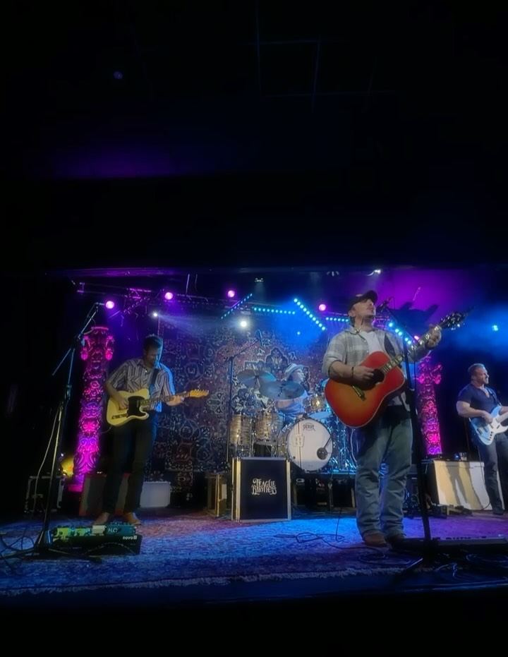 This week!! 
Monday @packersaloonandcannibalgrill w/ @fiddlestix53 
Thursday @chihealthcenteromaha w/ @parkermccollum 
Saturday @mortonamphitheater w/ @parkermccollum 
Ticket links are up! See y’all there! 🦬